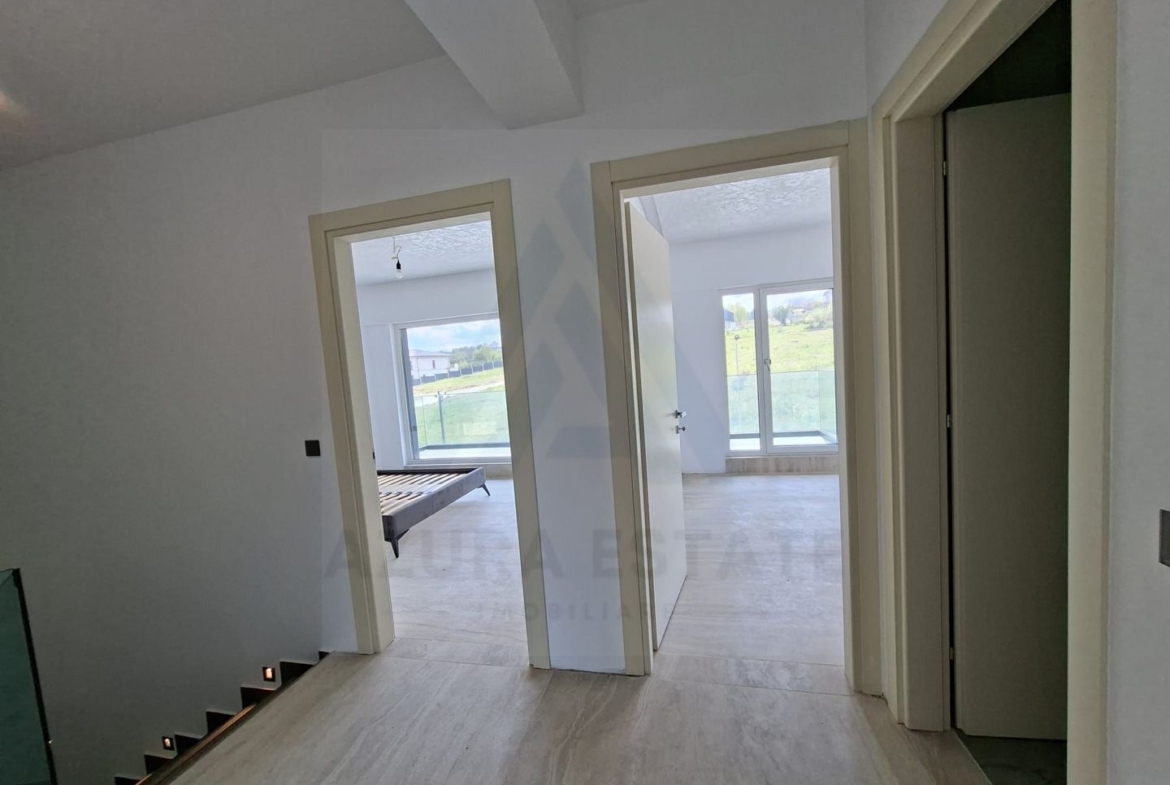 Casă moderna 229 mp utili garaj  piscina terasa balcon Cisnadioara