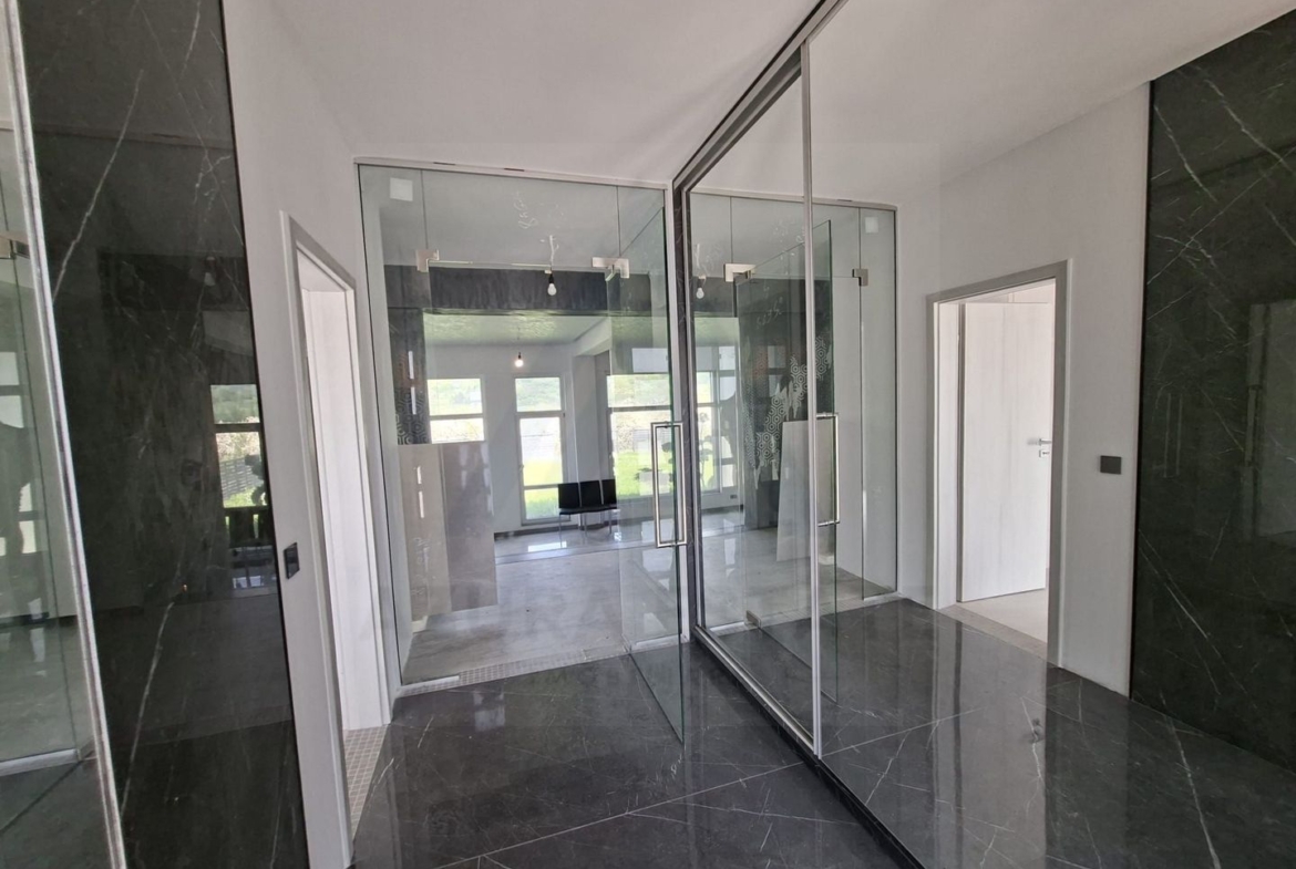 Casă moderna 229 mp utili garaj  piscina terasa balcon Cisnadioara