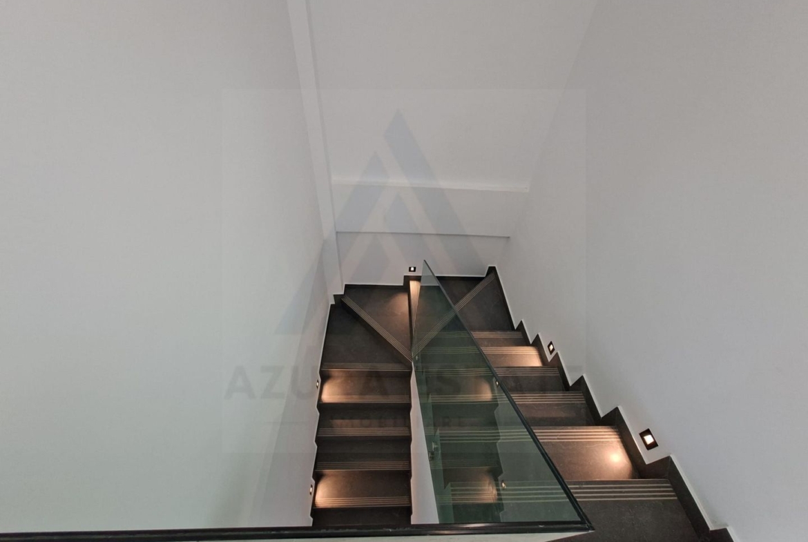 Casă moderna 229 mp utili garaj  piscina terasa balcon Cisnadioara