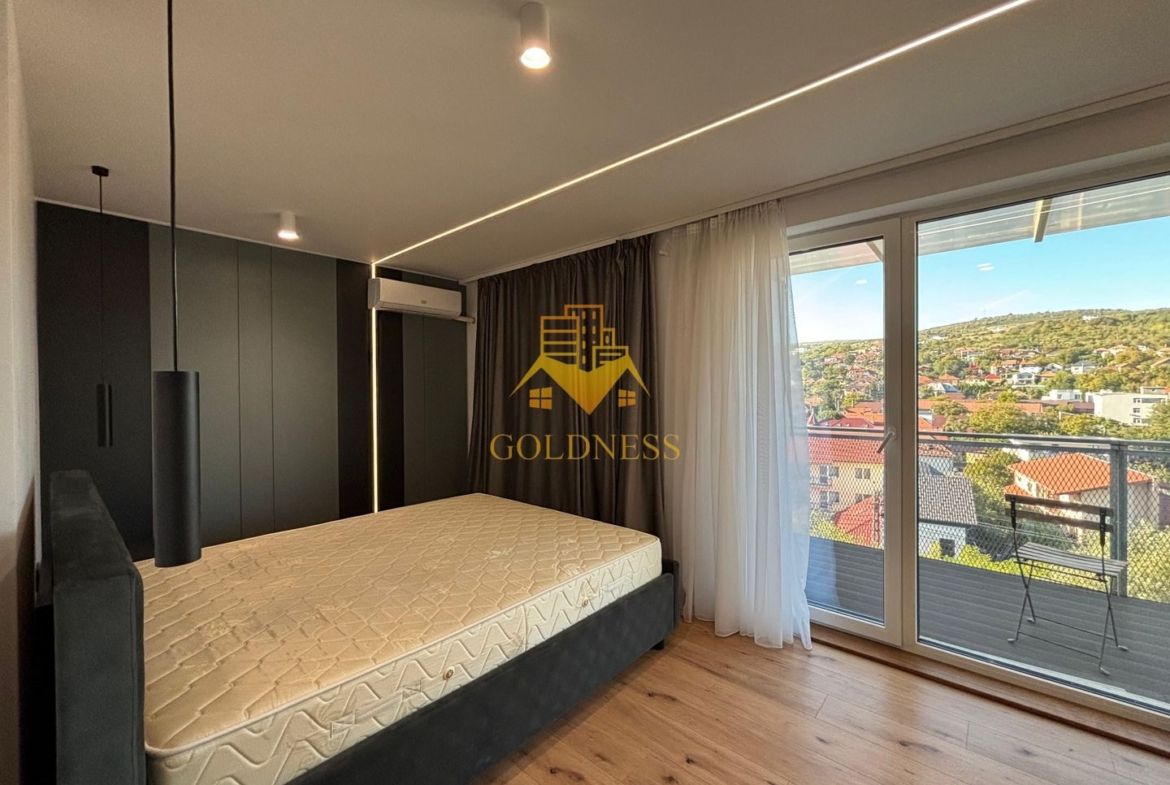 Penthouse mobilat lux, parcare, AC, bloc nou, Semicentral, zona Horea