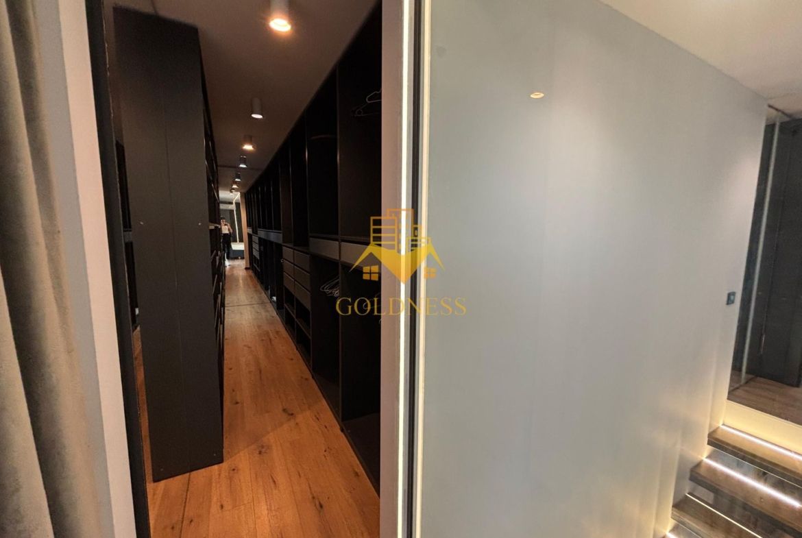 Penthouse mobilat lux, parcare, AC, bloc nou, Semicentral, zona Horea