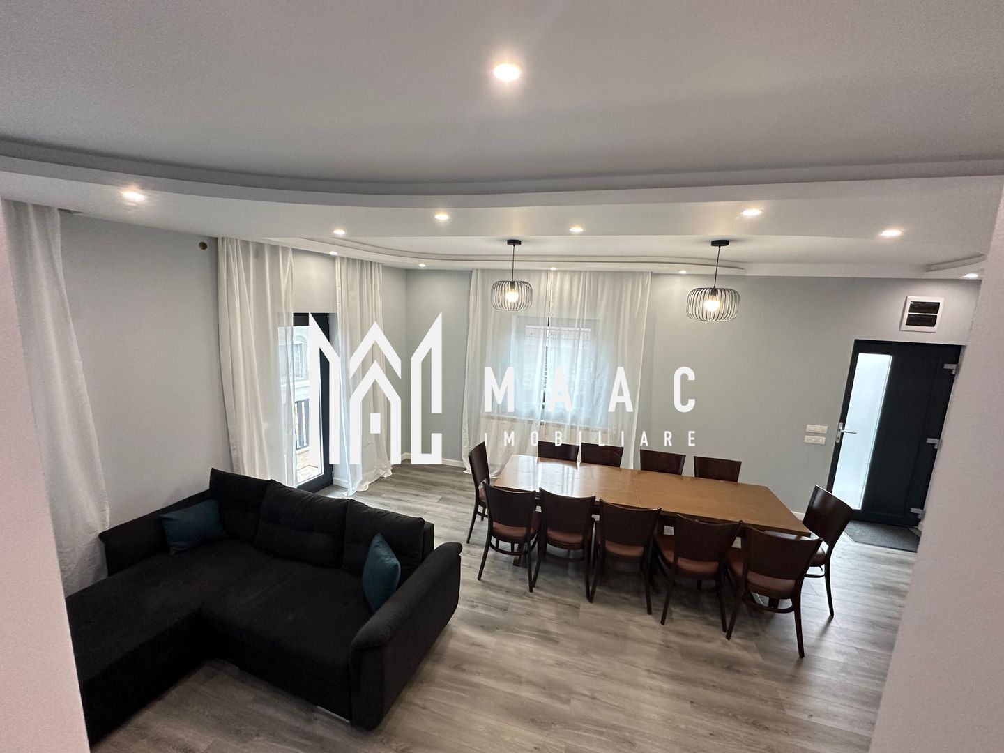 Casă 6 camere I 4 băi I 150mpu I Curte I Sebesu de Sus