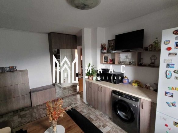 Apartament 3 camere | Decomandat | Balcon | Vasile Aaron