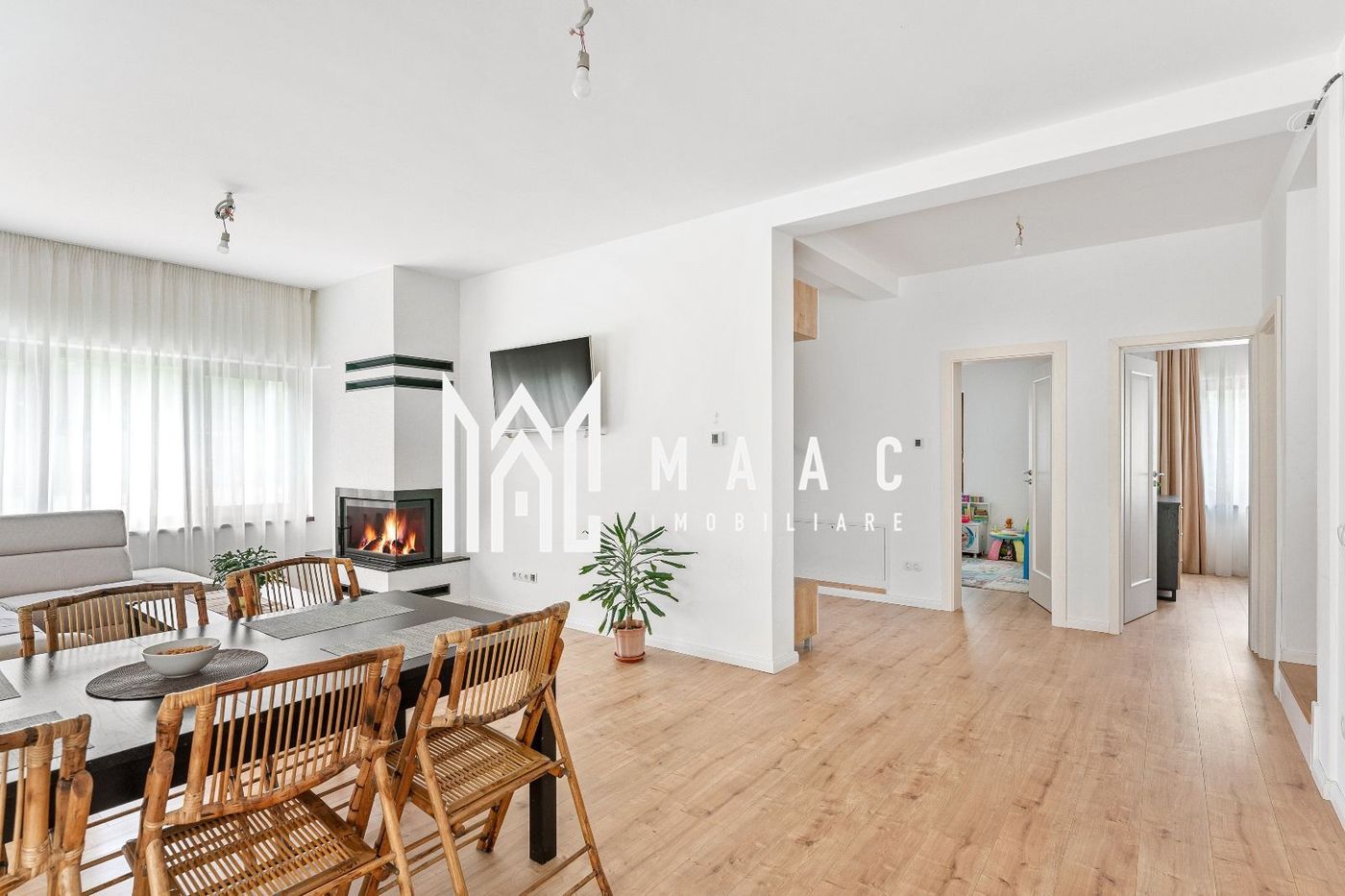Casa 5 camere | Moderna | Teren 1036 MP | Tocile
