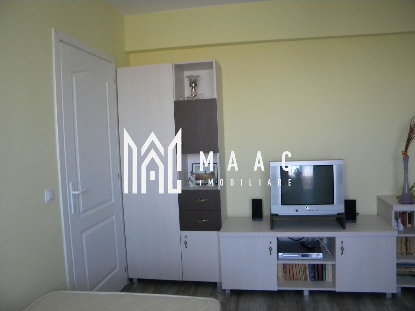 Apartament 4 camere I Decomandat I Loc parcare I Turnisor