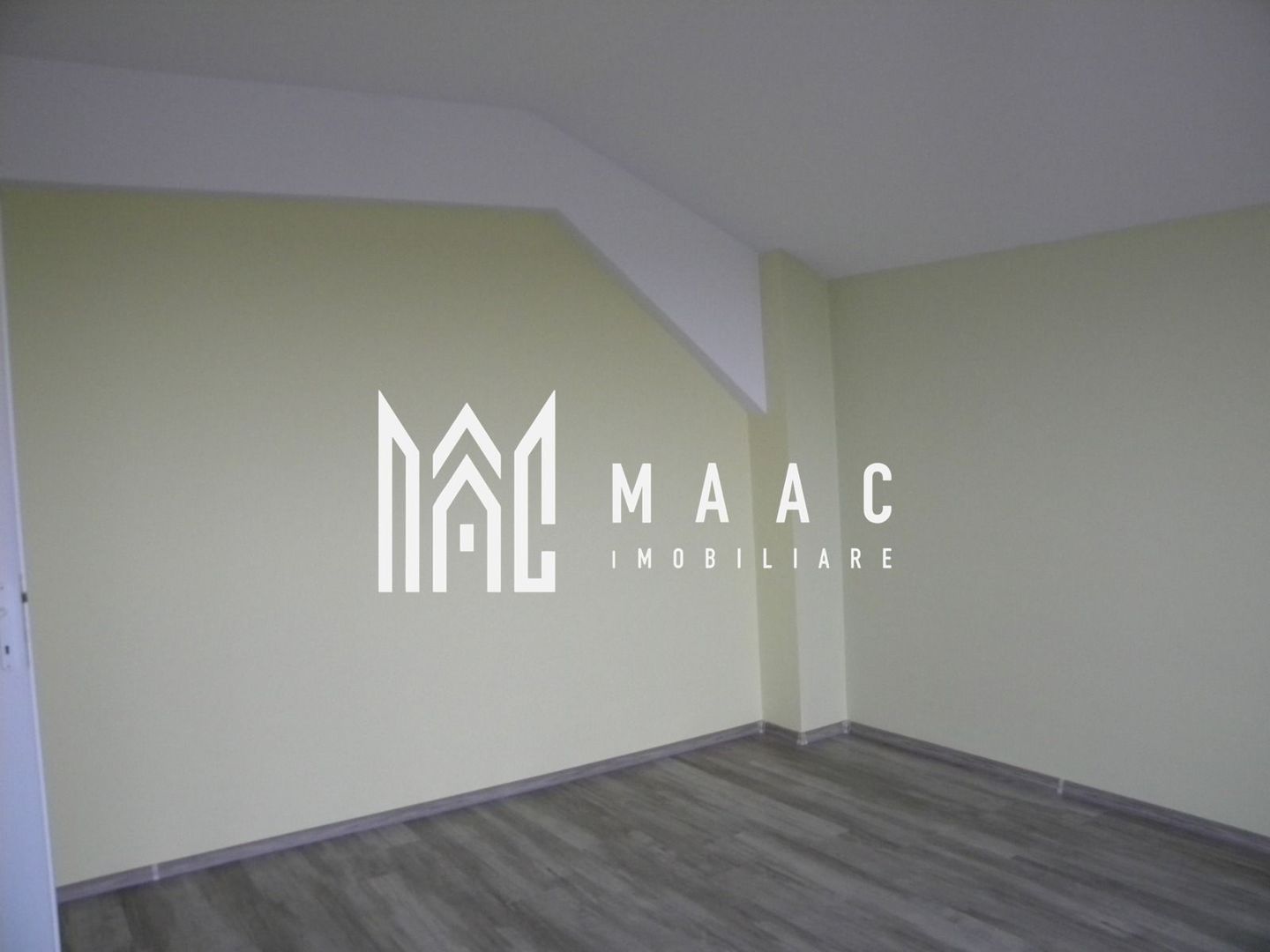 Apartament 4 camere I Decomandat I Loc parcare I Turnisor