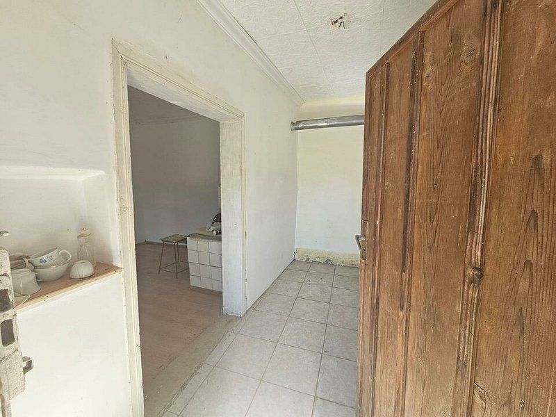 Teren 1800 mp + casa batraneasca – Fartanesti, jud. Galati