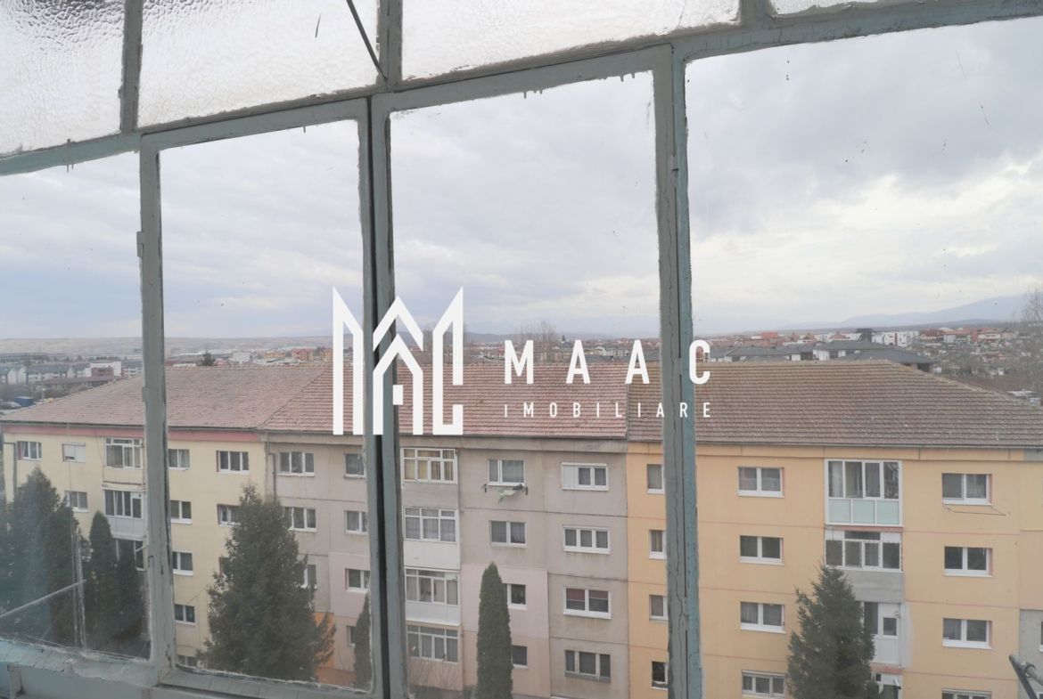 Apartament cu 2 camere | Balcon  |  Pivnita | zona Vasile Aaron