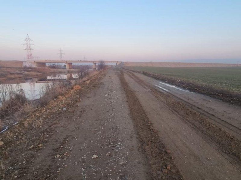 Teren intravilan 5000 mp de vânzare   Cheiul Dâmboviței apropiere A2