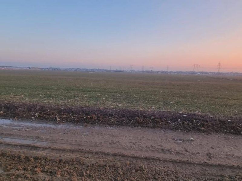 Teren intravilan 5000 mp de vânzare   Cheiul Dâmboviței apropiere A2