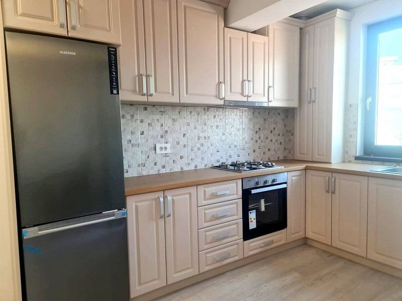 Apartament cu 2 camere, mobilat si utilat – Roka Residence, Micro 17