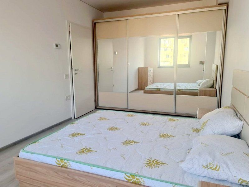 Apartament cu 2 camere, mobilat si utilat – Roka Residence, Micro 17