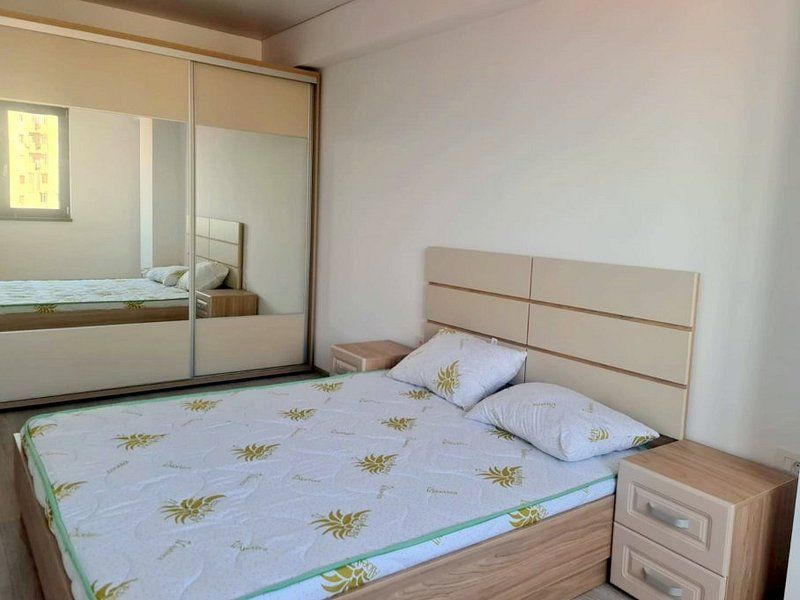 Apartament cu 2 camere, mobilat si utilat – Roka Residence, Micro 17