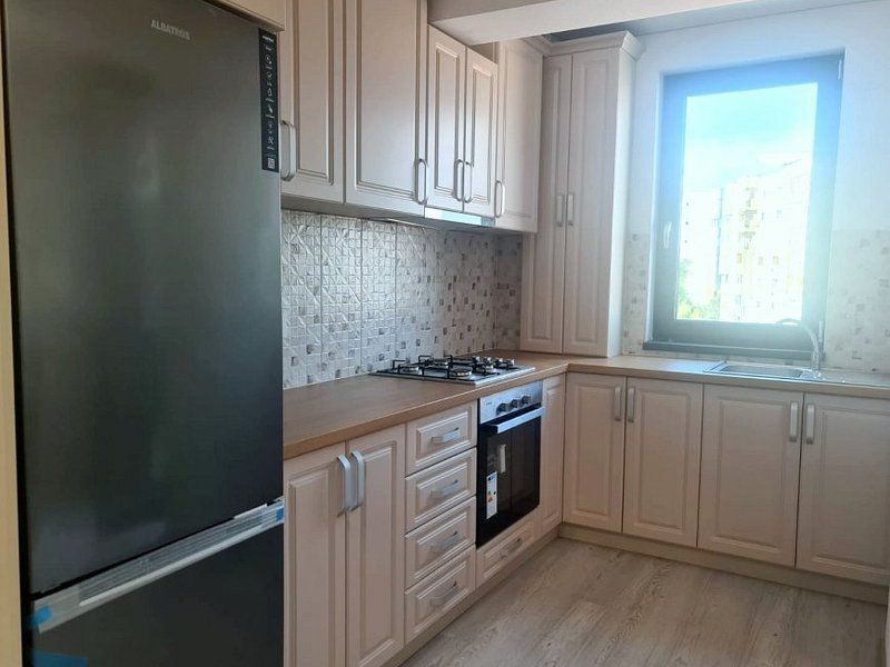 Apartament cu 2 camere, mobilat si utilat – Roka Residence, Micro 17