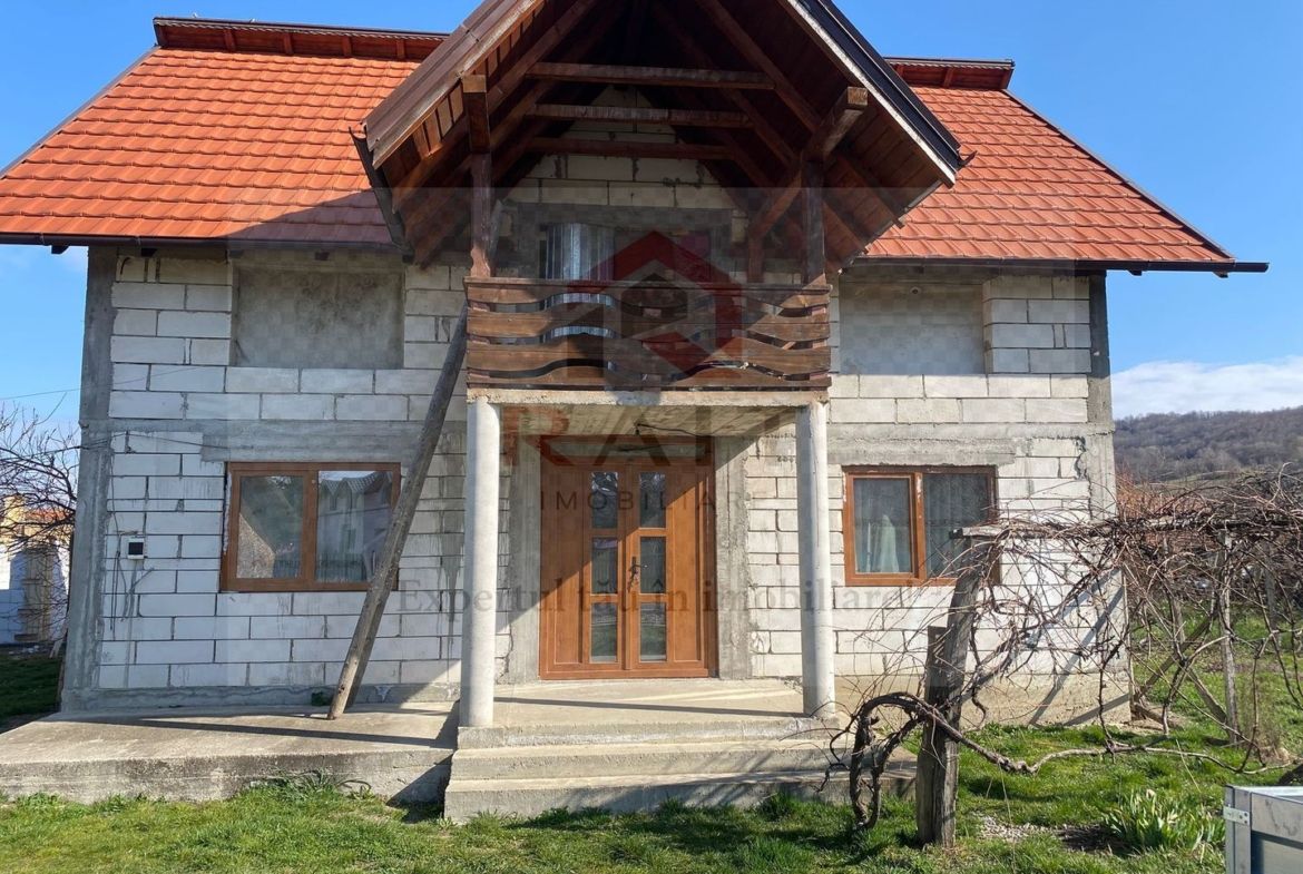 Casa de Vanzare Tigveni Arges