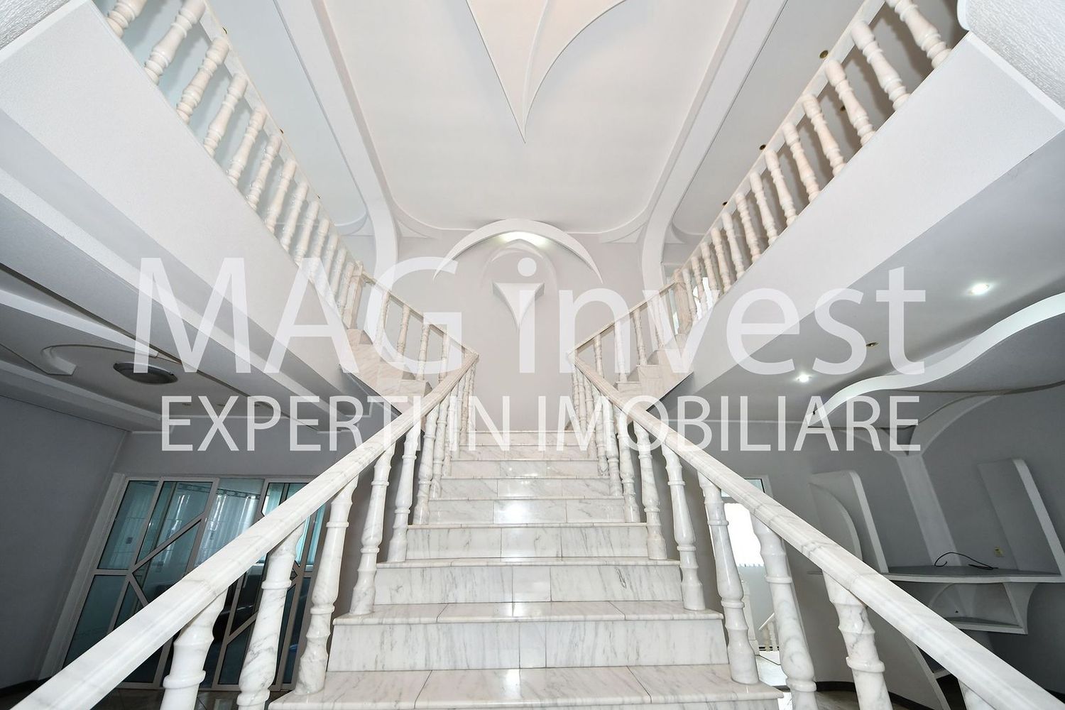 Exclusivitate – Vila P+2E – 15 camere, garaj – Mazepa 2, str. Al. Cernat