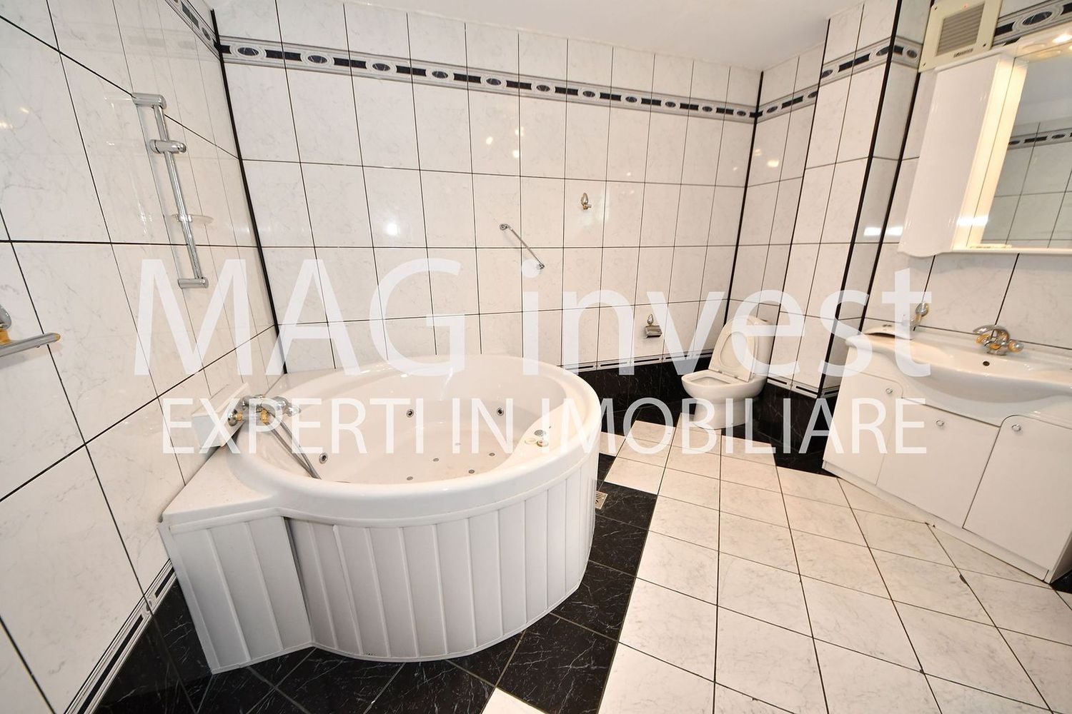 Exclusivitate – Vila P+2E – 15 camere, garaj – Mazepa 2, str. Al. Cernat