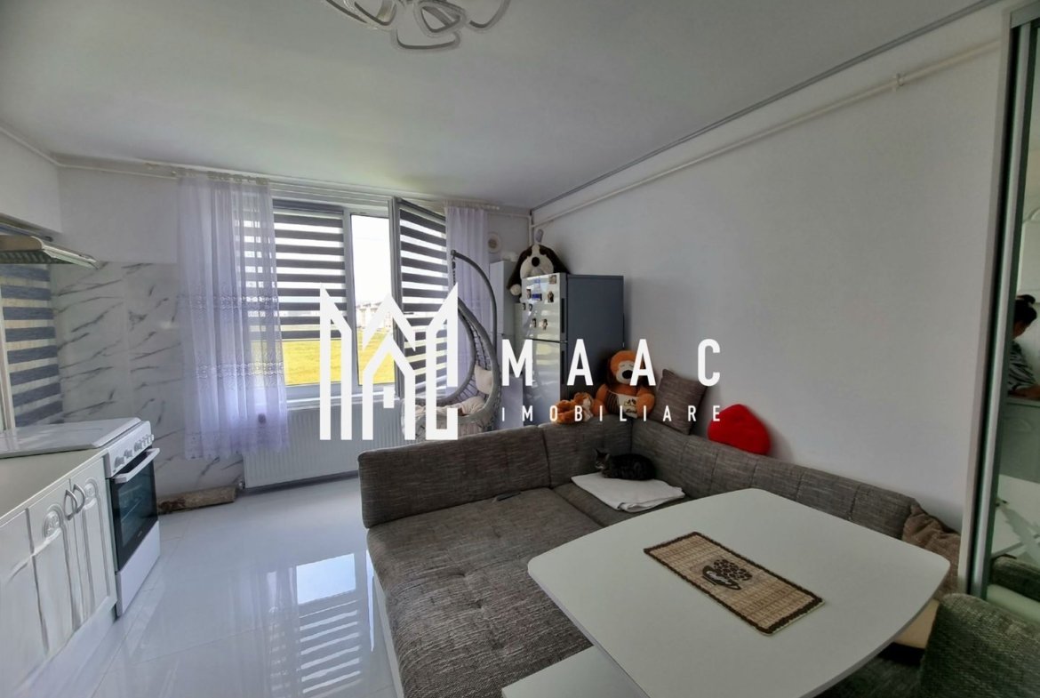 Apartament 3 camere | Balcon | Parțial mobilat | Doamna Stanca