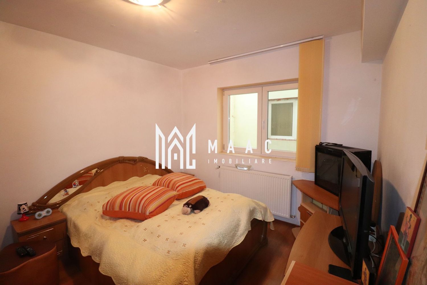 Apartament 3 camere  | Etaj 1 | Parcare privata  | Strand II