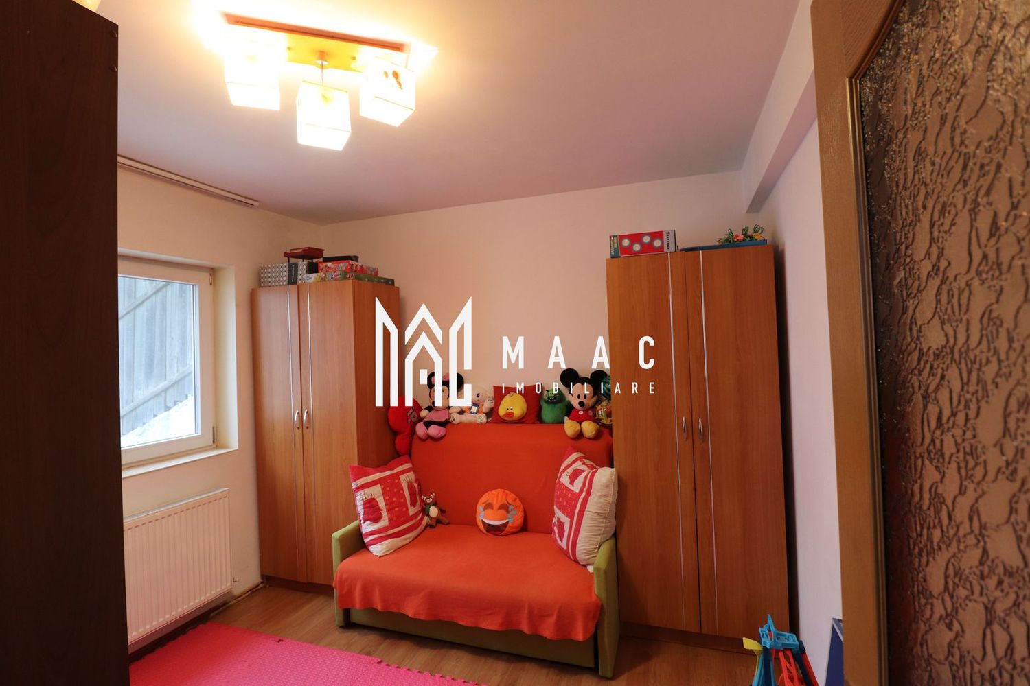 Apartament 3 camere  | Etaj 1 | Parcare privata  | Strand II
