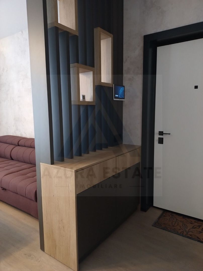 Apartament lux 85 mp utili 3 camere 2 bai si parcare subterana Central