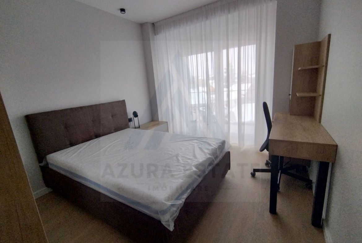Apartament lux 85 mp utili 3 camere 2 bai si parcare subterana Central