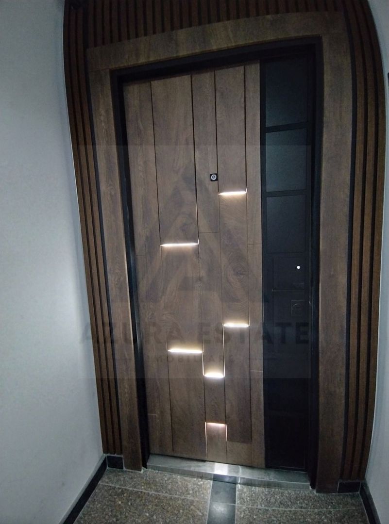 Apartament lux 85 mp utili 3 camere 2 bai si parcare subterana Central