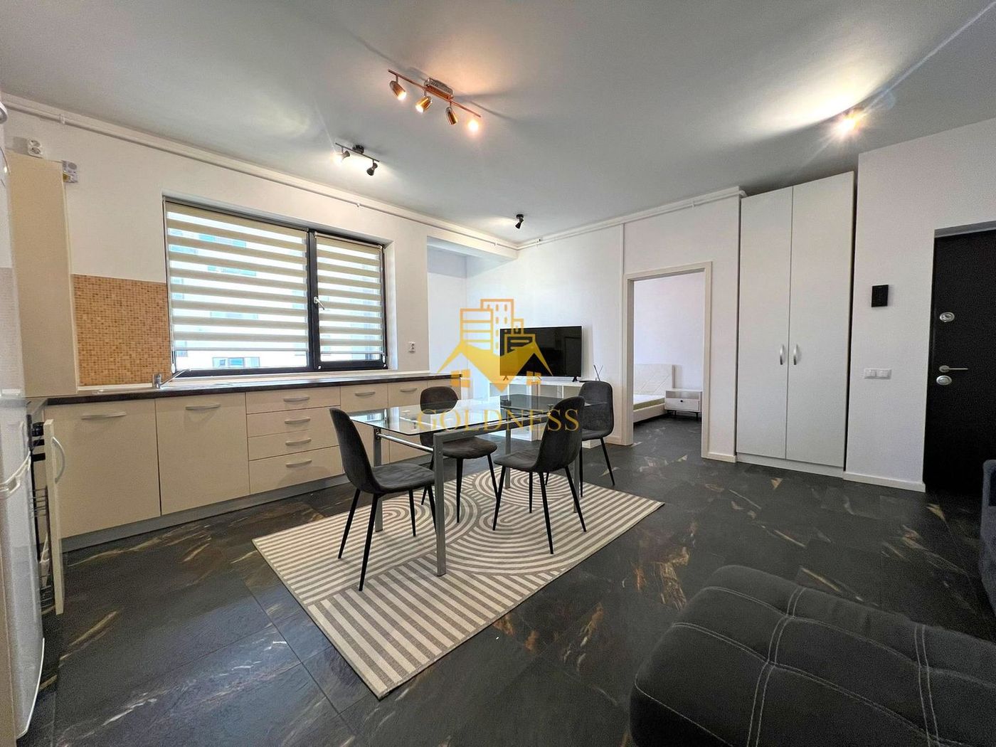 anBn-7678 3 camere, 2 Parcari, boxa, Buna Ziua, Grand Hotel Italia, Trifoiului