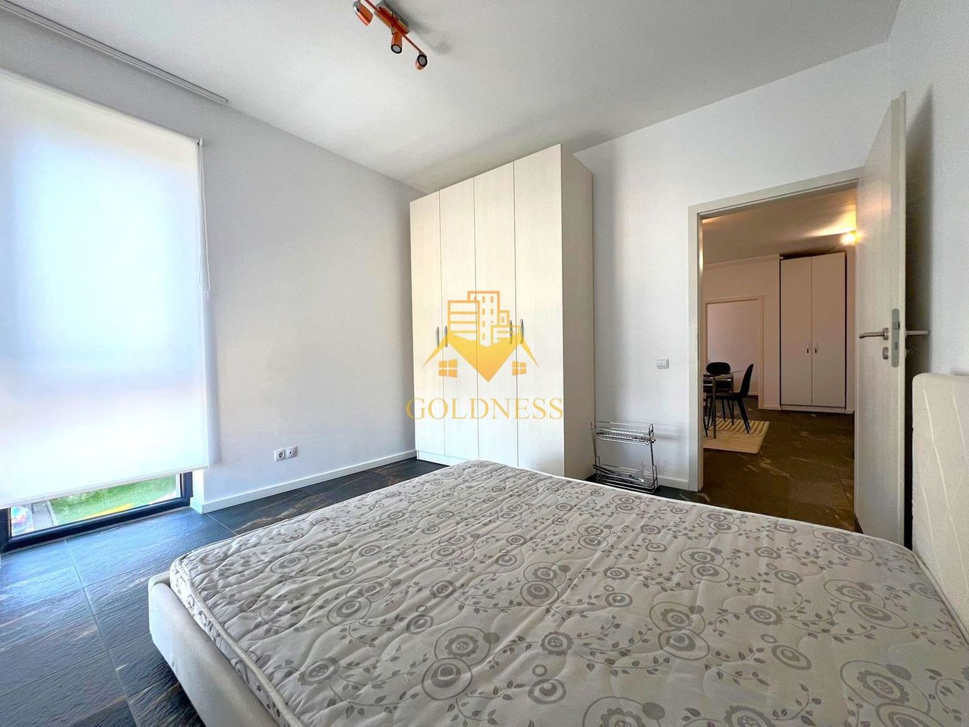 anBn-7680 3 camere, 2 Parcari, boxa, Buna Ziua, Grand Hotel Italia, Trifoiului
