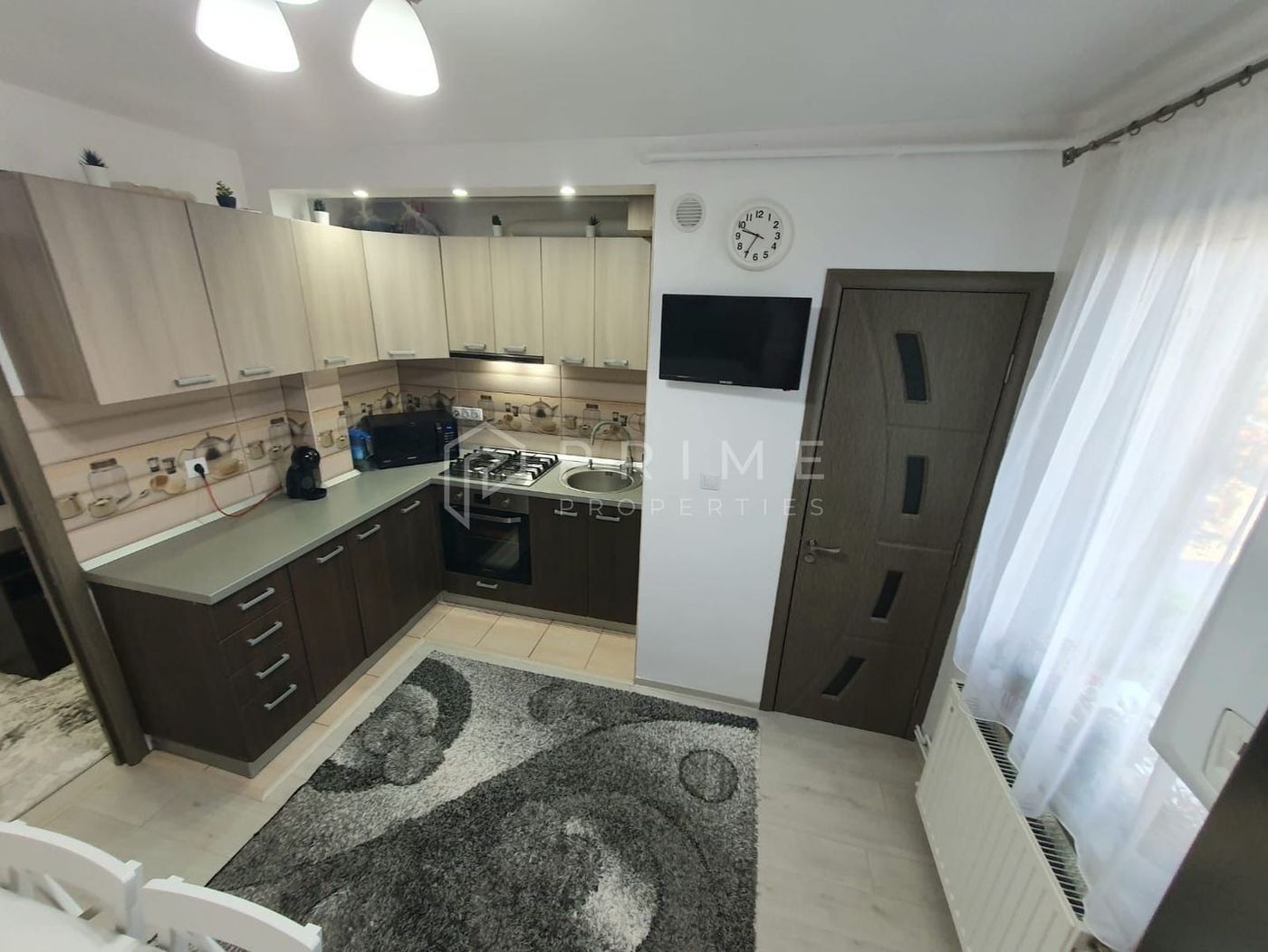 anBn-8000 Apartament cu 2 camere, complet renovat – Cartier Unirii, Etaj 1/4