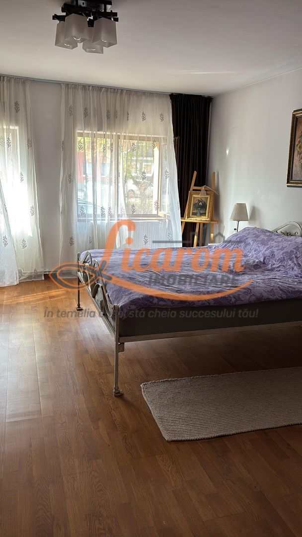 Proprietate saseasca cu 2 corpuri de casa, Comuna Vulcan,Brasov.