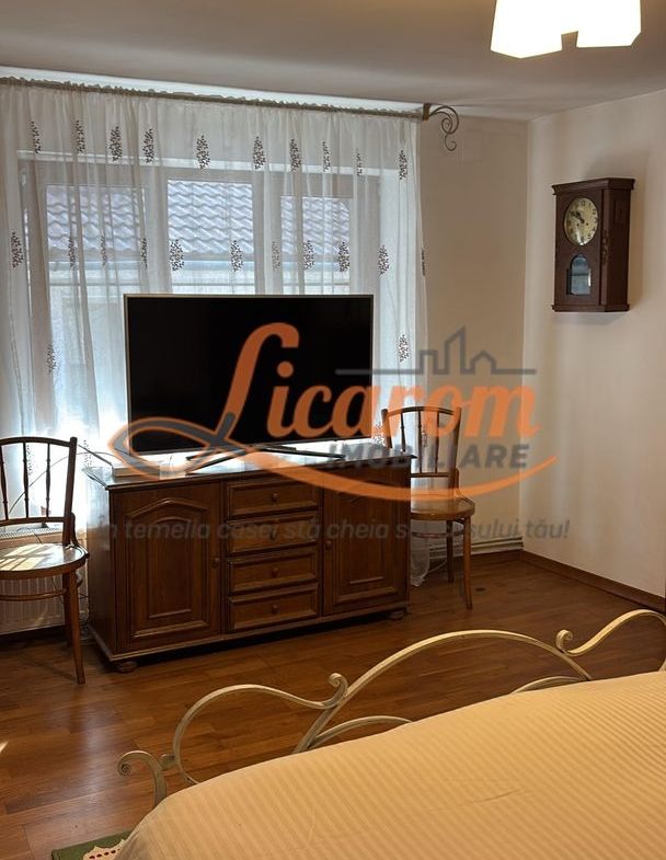 Proprietate saseasca cu 2 corpuri de casa, Comuna Vulcan,Brasov.