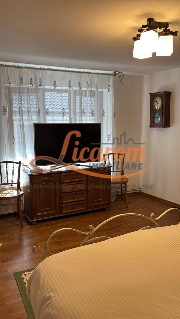 Proprietate saseasca cu 2 corpuri de casa, Comuna Vulcan,Brasov.