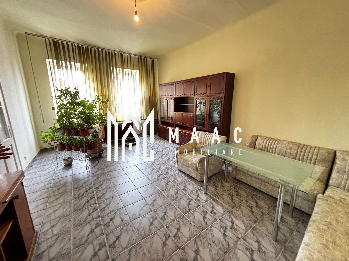 Casă individuală | Teren 1.652 mp | Curte liberă 846 mp | Șura Mica