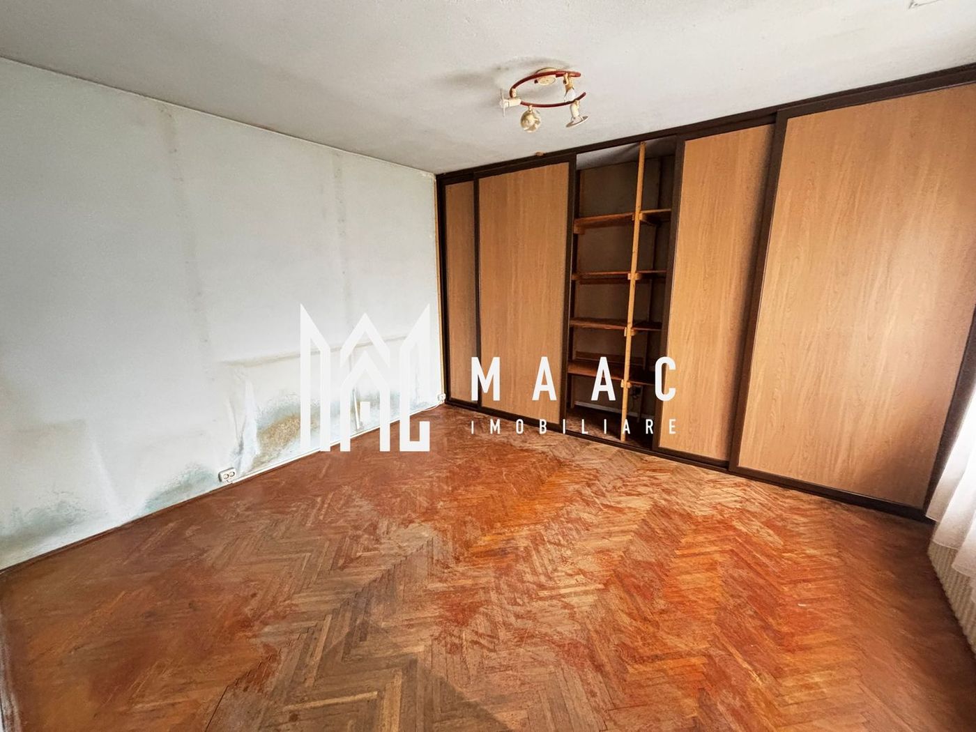 Casă individuală | Teren 1.652 mp | Curte liberă 846 mp | Șura Mica