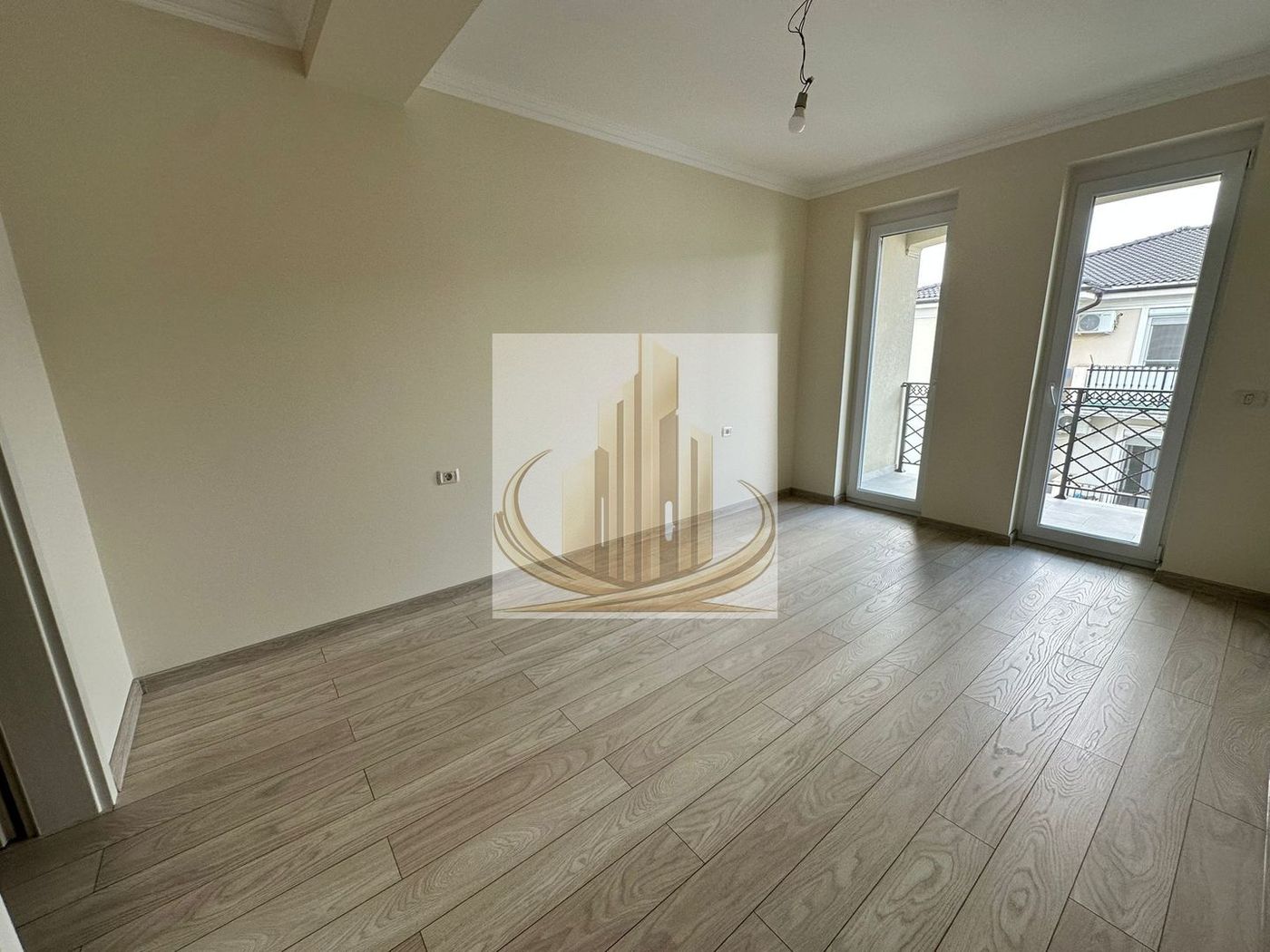 2 Cam, 2 dressing-uri, Finisaje Premium | Giroc– Hotel IQ | Investitie