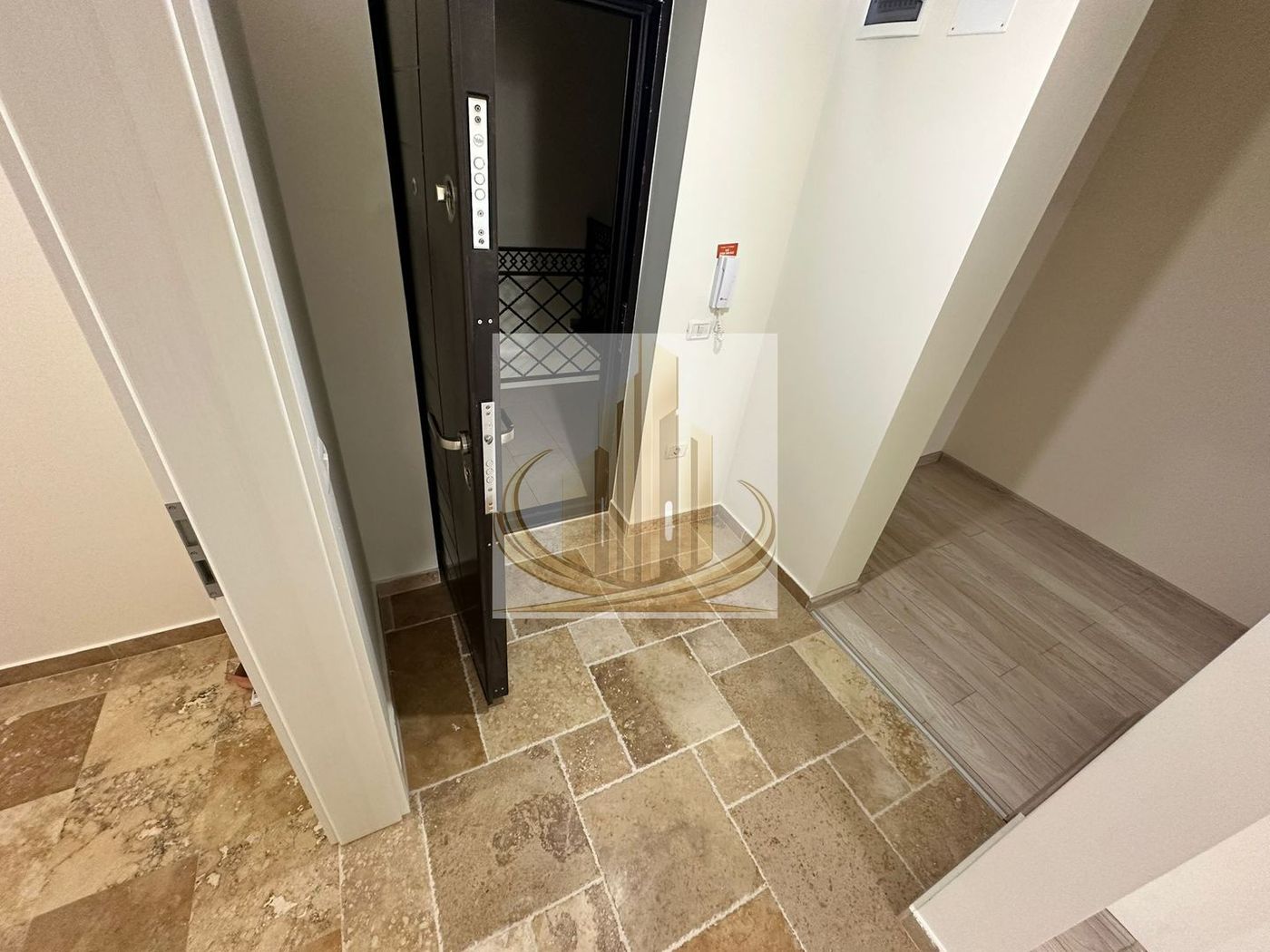 2 Cam, 2 dressing-uri, Finisaje Premium | Giroc– Hotel IQ | Investitie