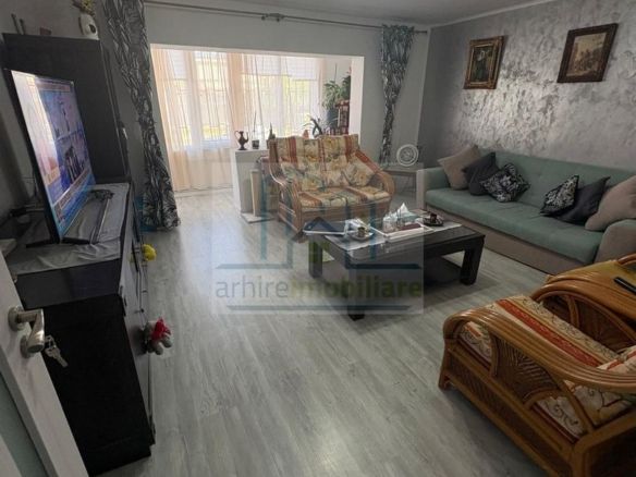 Apartament 3 camere decomandat,  – Pantelimon, Ilfov | Parcare + boxă