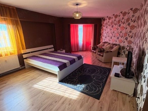 De inchiriat apartament cu o camera, Faleza, etaj 7/7, 350 euro