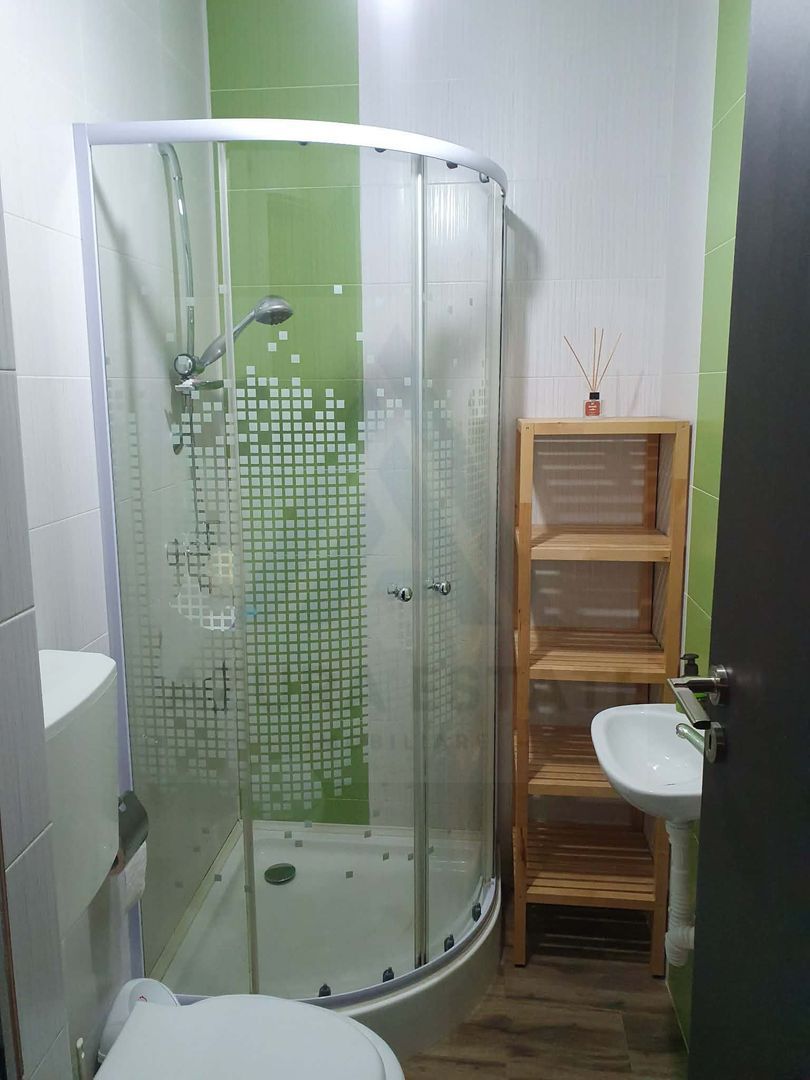 anBn-101 Apartament 76 mp utili 2 bai bucatarie inchisa si pod in Arhitectilor