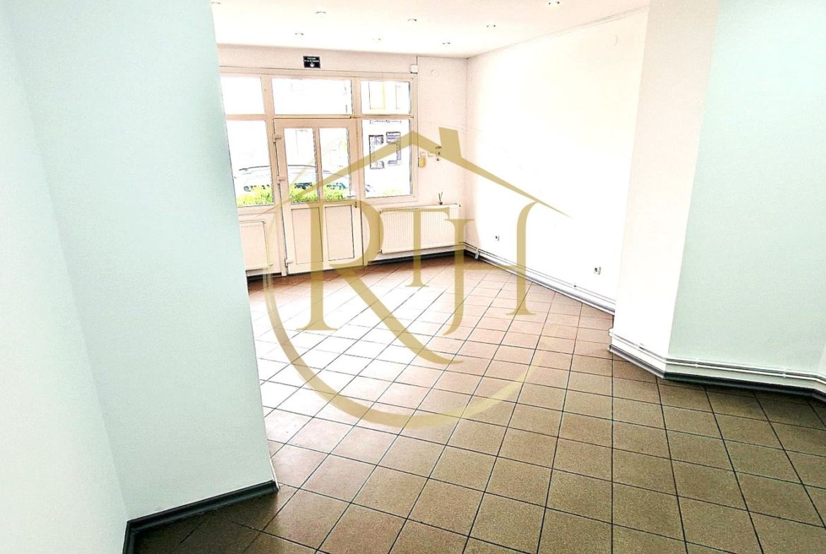 Spațiu comercial/birouri de închiriat – vad comercial excelent – zona Bălcescu