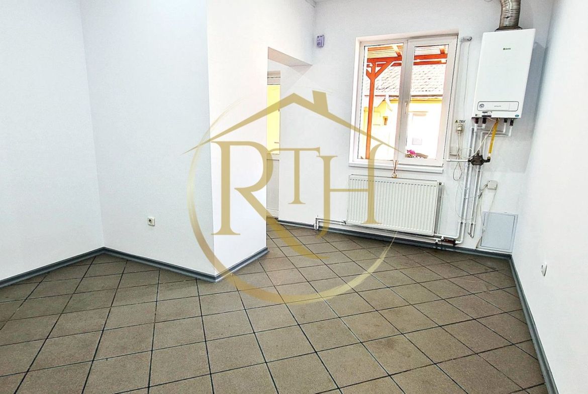 Spațiu comercial/birouri de închiriat – vad comercial excelent – zona Bălcescu