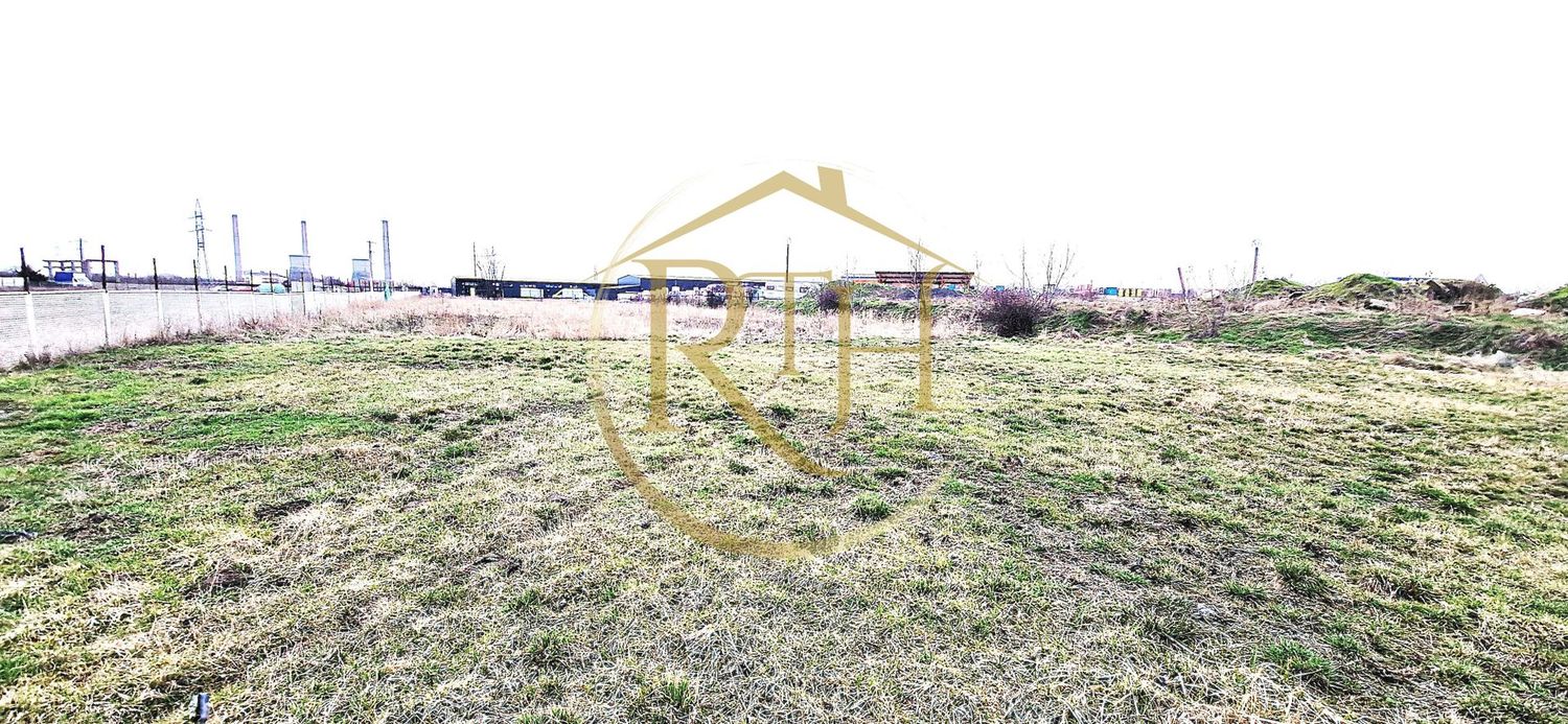 Vand teren intravilan Zona Fraidorf,comison ,,0”