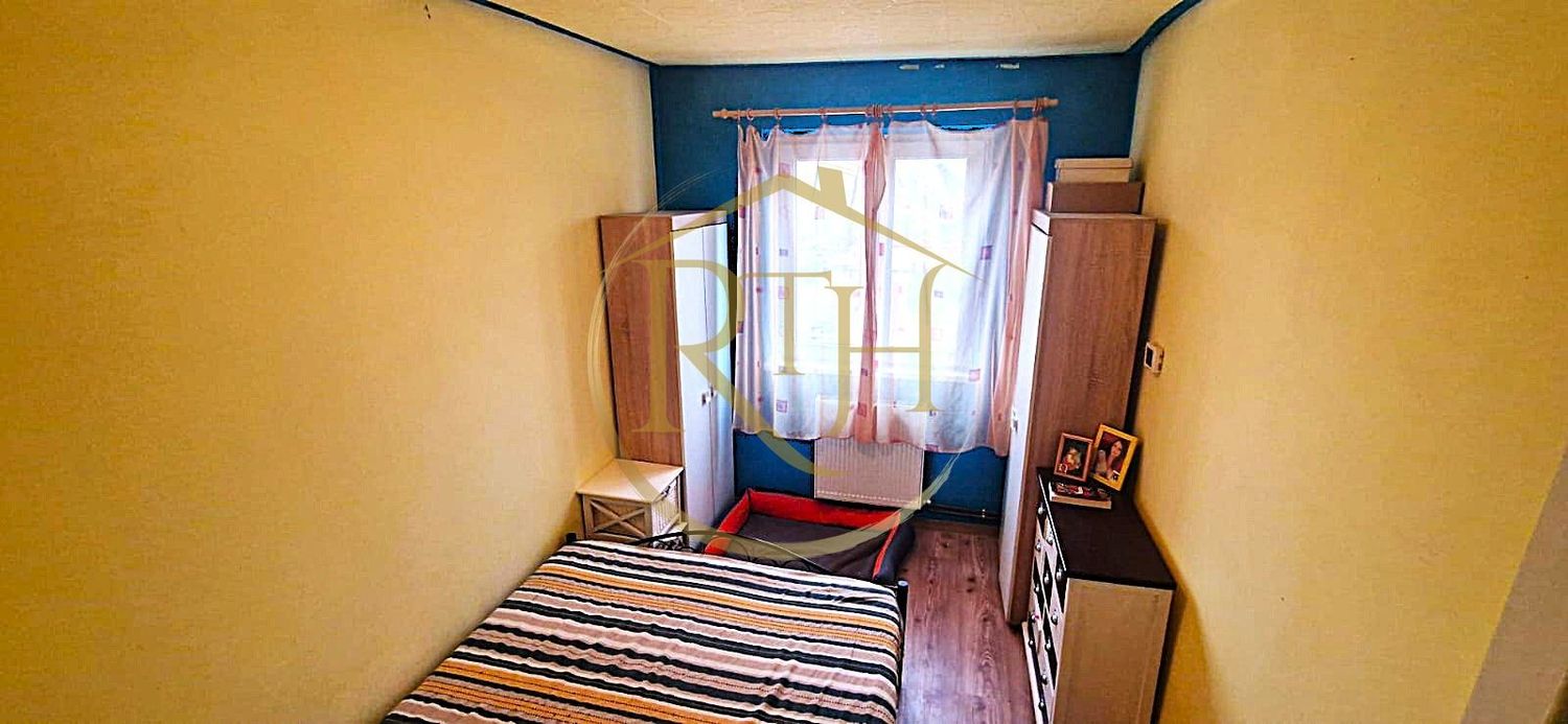 anBn-10417 Vand apartament cu 4 camere in zona spitalul judetean,comision ,,0”