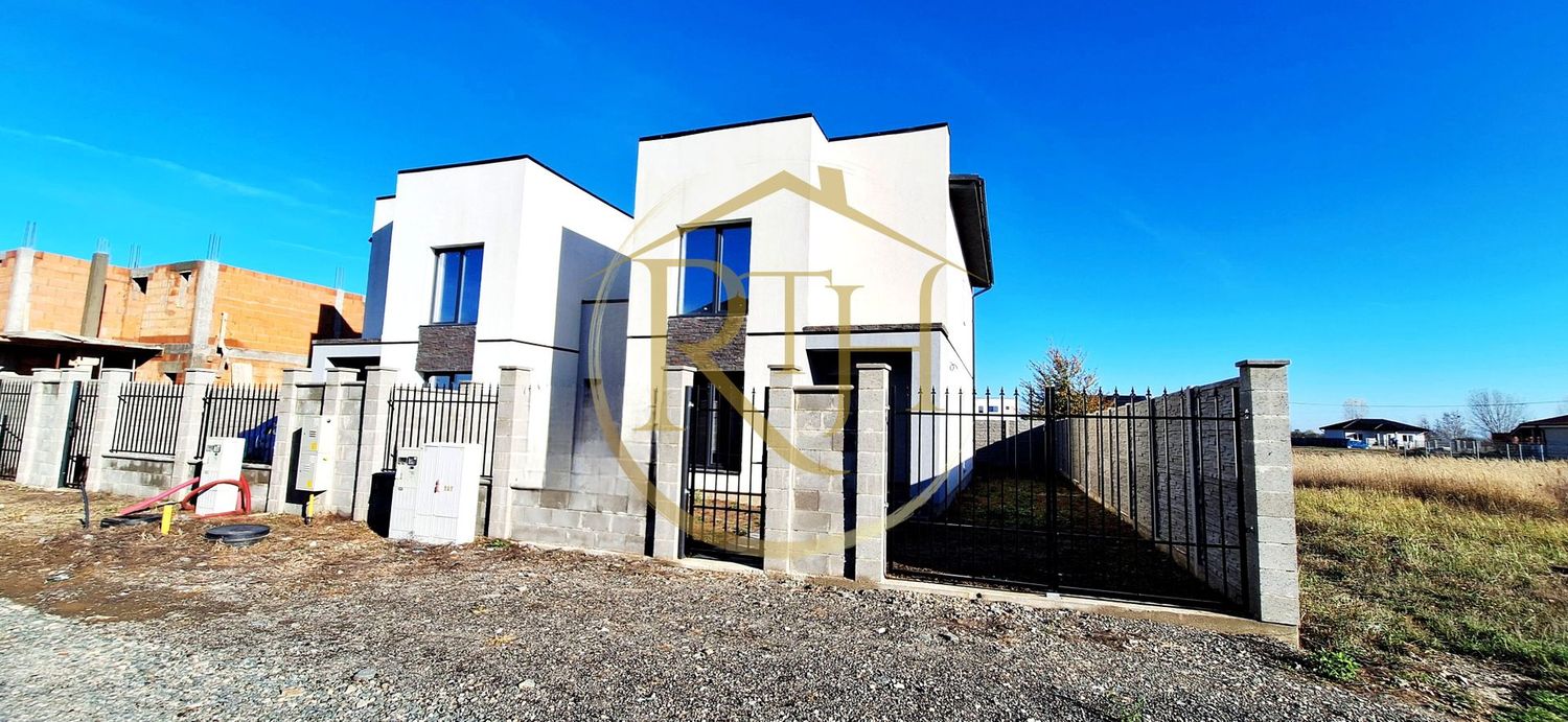 Oferim spre vanzare Case-Duplex cu 4 camere, situate in Giroc, zona buna