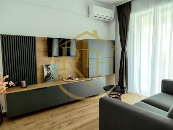 Oferim spre inchiriere apartament cu 3 camere, totul Nou, zona Lipovei,Bloc Nou