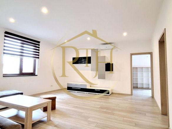 Apartament 3 camere,75 mp utili,4 locuri de parcare, Braytim,Cl Urseni