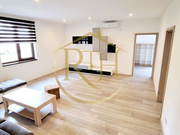 Apartament 3 camere,72 mp utili,4 locuri de parcare, Braytim,Cl Urseni