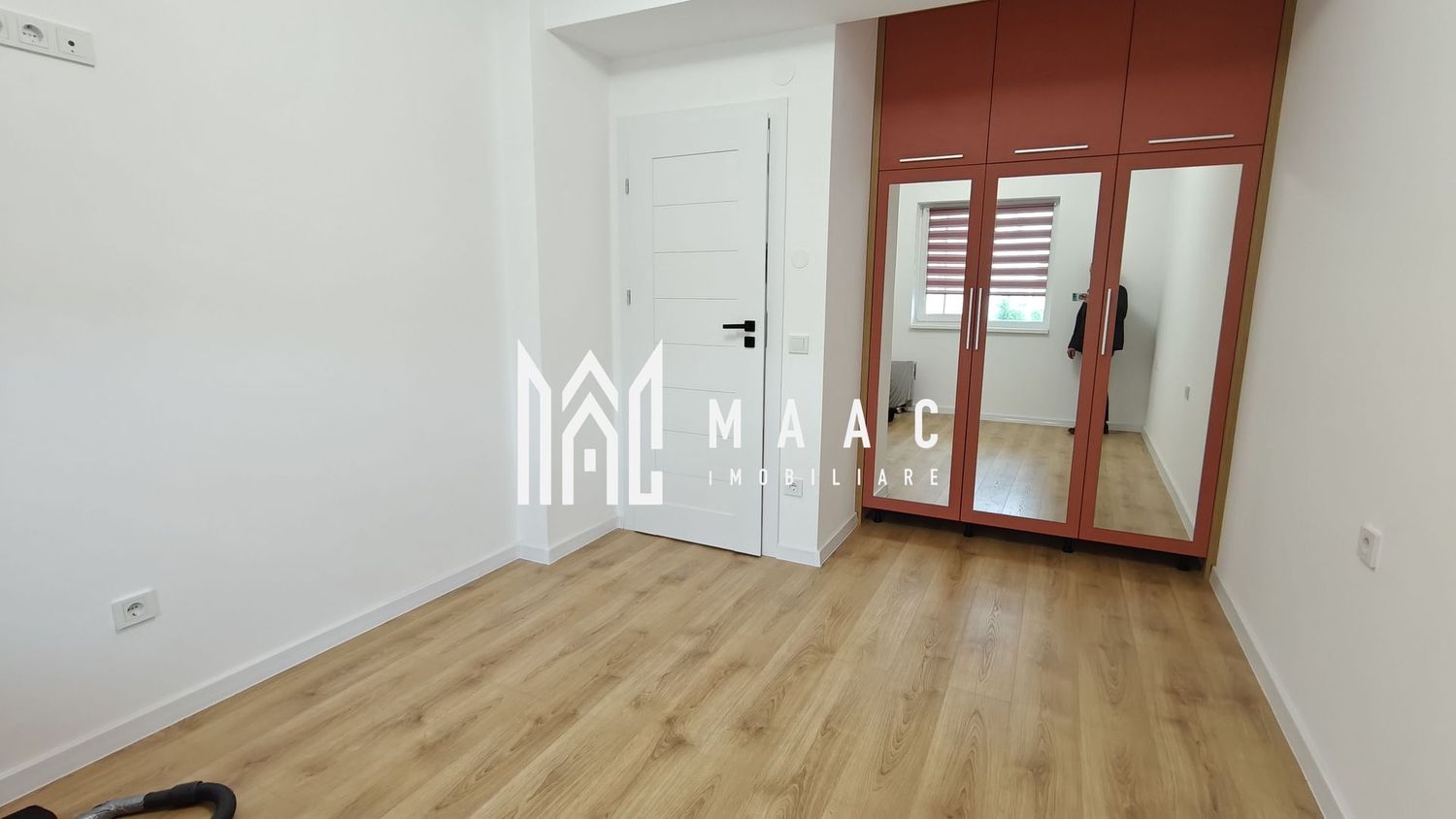 Apartament 3 camere | C. Șurii Mici | 70 mp, 2 băi, parcare