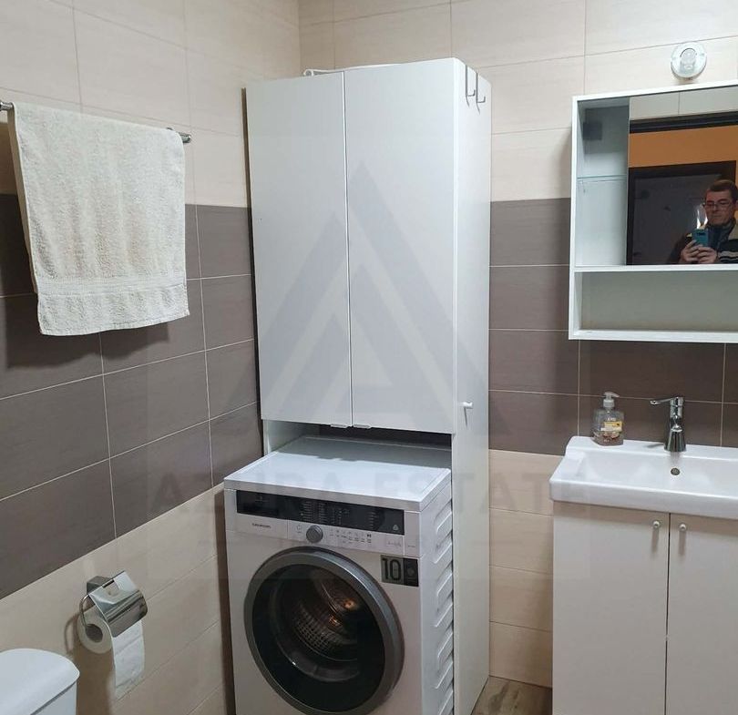 Apartament 76 mp utili 2 bai bucatarie inchisa si pod in Arhitectilor